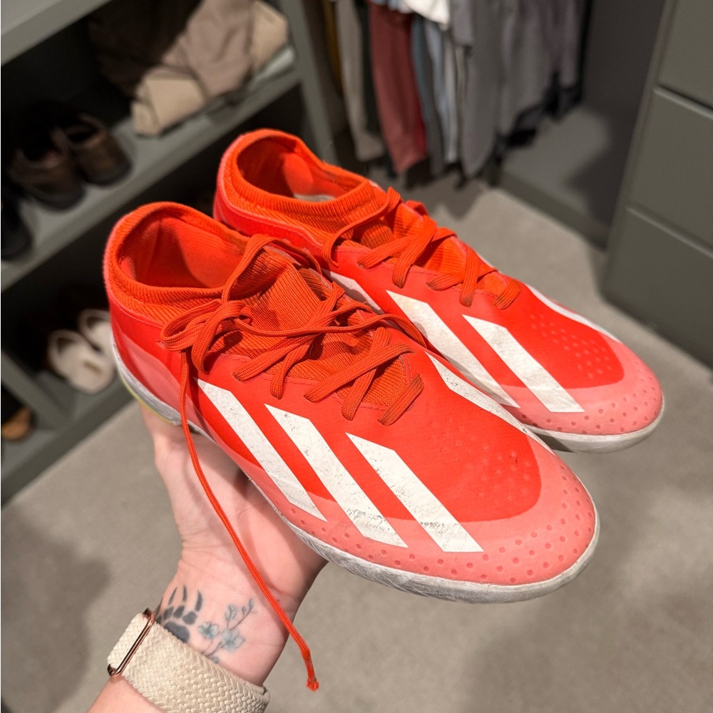 Adidas Girls size 4 Indoor Soccer Futsal Cleat